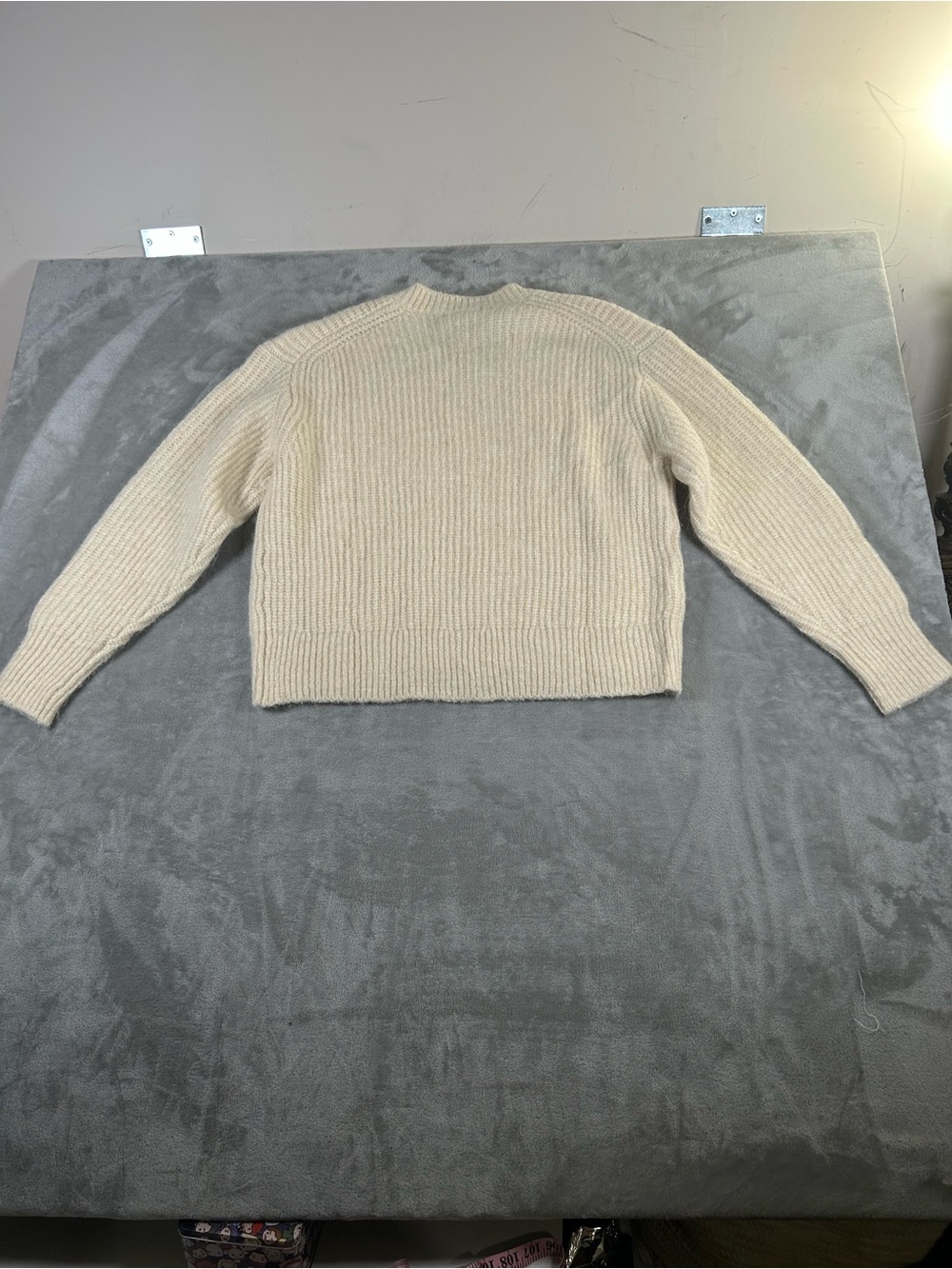 NWT Uniqlo Cream V-Neck Chunky Rib Knit Sweater - Picture 7 of 11